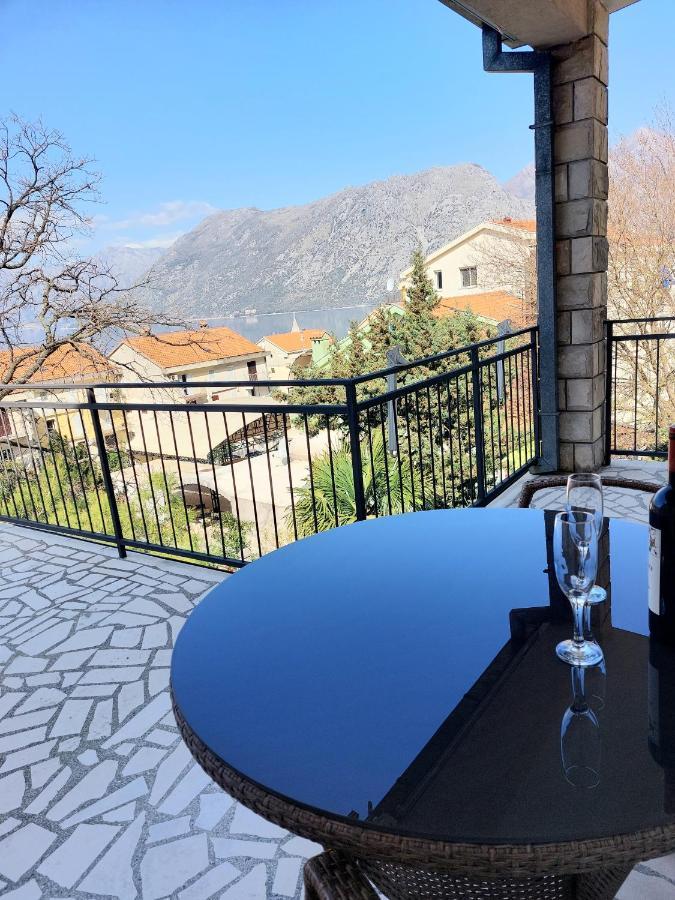 Apartman - Dobrota Sun Apartment Котор Екстериор снимка