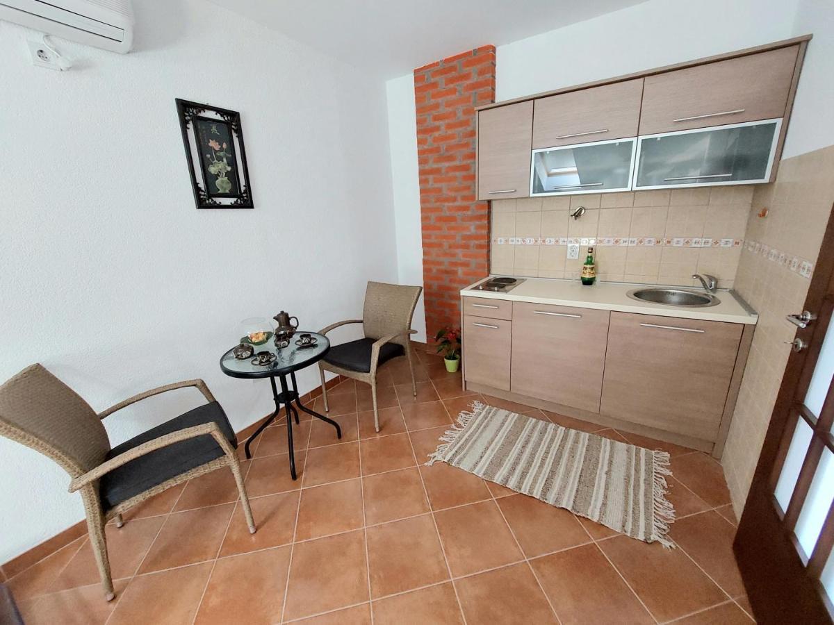 Apartman - Dobrota Sun Apartment Котор Екстериор снимка